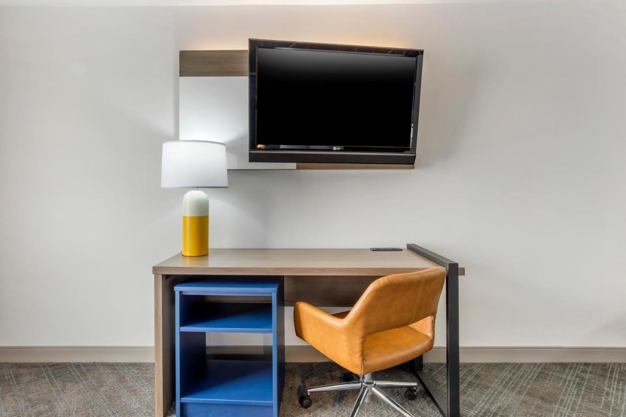 Comfort Inn & Suites Irving Las Colinas Dfw Екстериор снимка